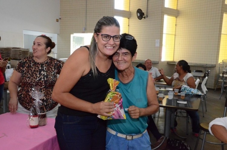 Garis são homenageadas em evento promovido pela Diretoria da Mulher