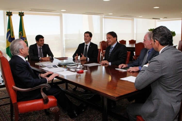 Prefeito Adib Elias e deputado Daniel Vilela se reúnem com o Presidente Michel Temer