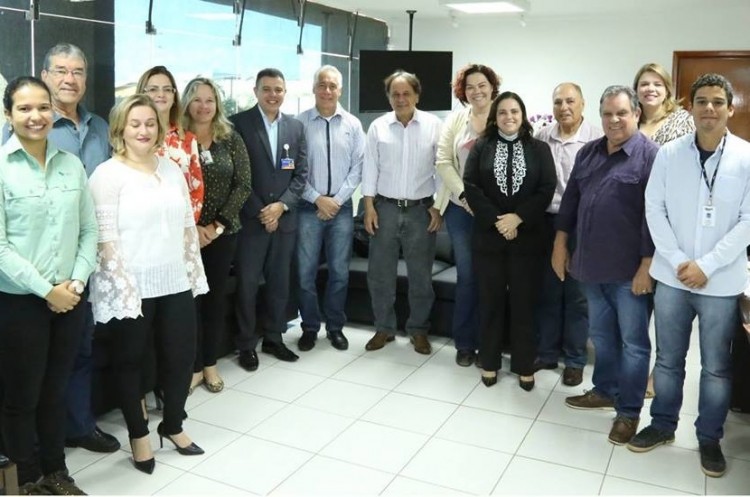 Prefeito Adib Elias realiza reunião com representantes da Exposudeste