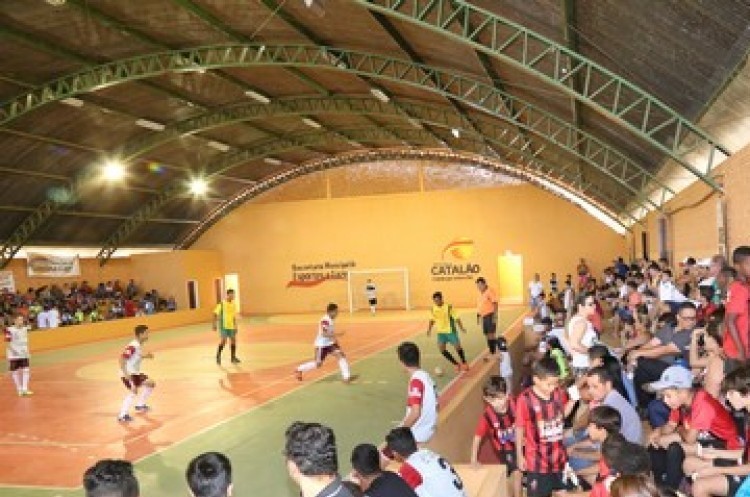 Copa Kids de Futsal reúne 500 crianças