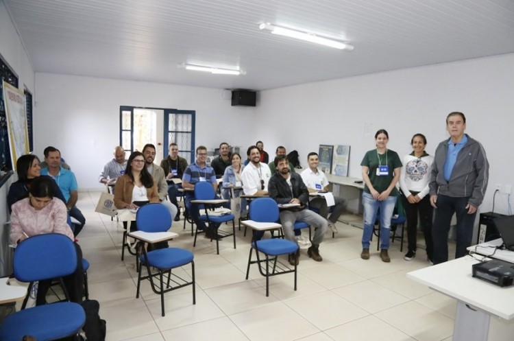 SEMMAC: agentes e analistas de fiscalização ambiental participam de treinamento sobre nova ABNT