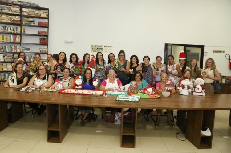 Diretoria das Mulheres prepara Bazar Natalino com produtos feitos por catalanas assistidas em projetos sociais