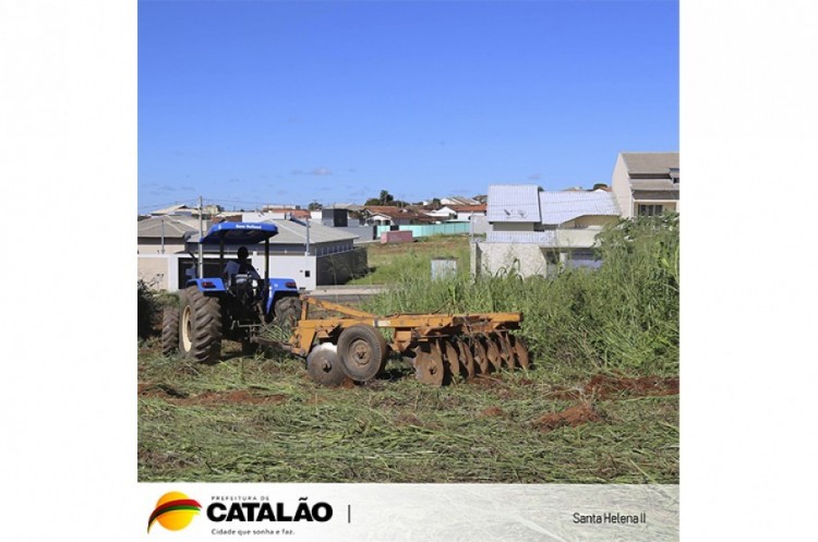 Equipes seguem trabalhando na limpeza em várias partes de Catalão