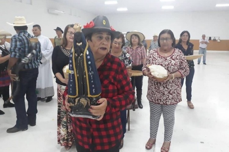 Cerca de 600 pessoas participaram de festa no Centro de Convivência da Terceira Idade