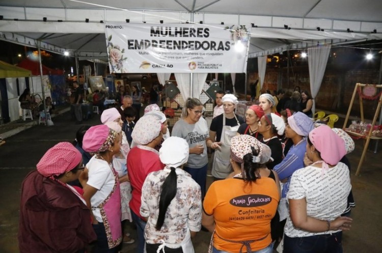 Feira da Família especial Namorados: projeto cresce e evento é sucesso em mais uma edição 